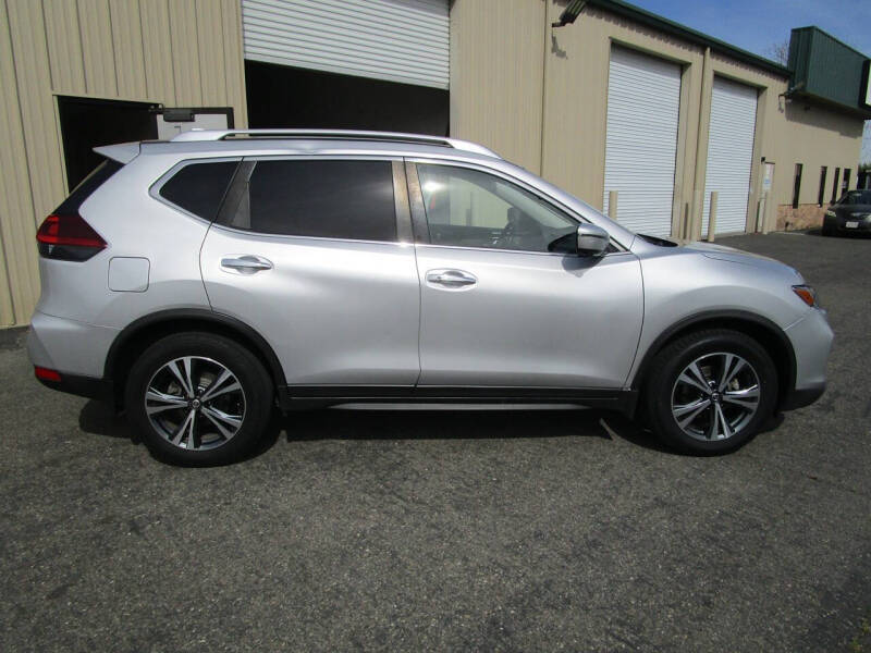 2020 Nissan Rogue SV