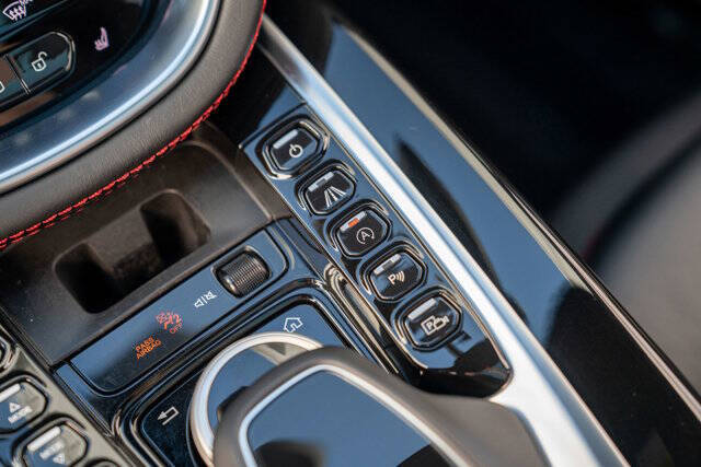 2021 Aston Martin DBX 25