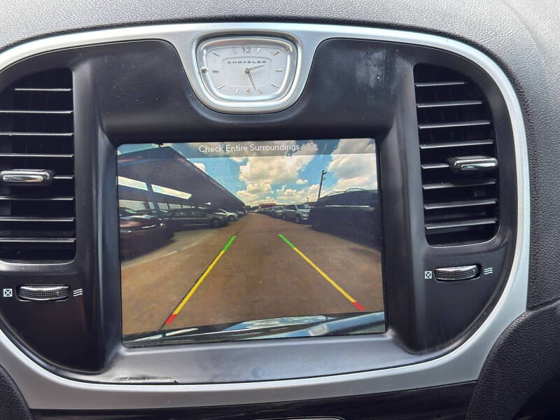 2019 Chrysler 300 Touring