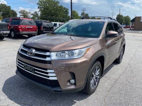 2017 Toyota Highlander for sale at Brewster Used Cars in Anderson SC