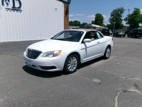 2013 Chrysler 200 Touring