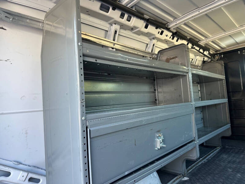 2019 Chevrolet Express 2500