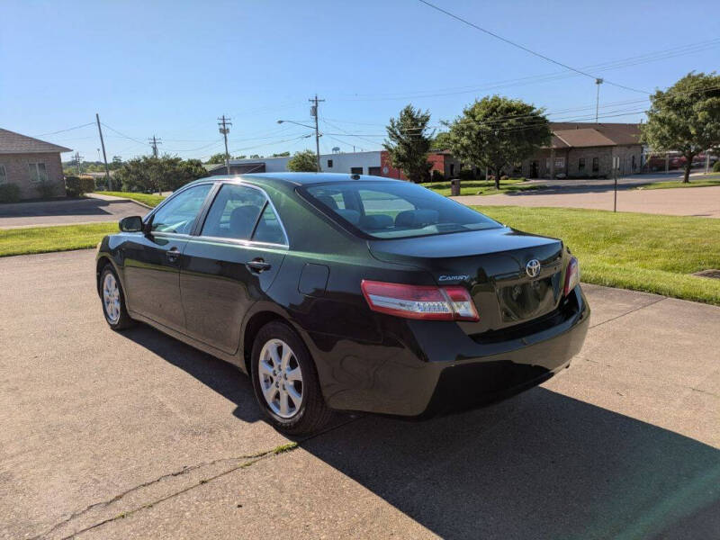 2011 Toyota Camry LE