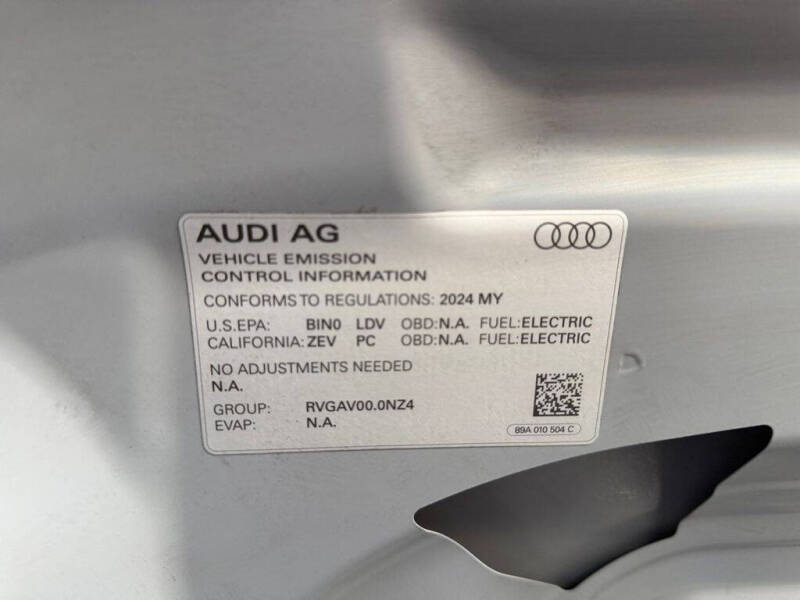 2024 Audi Q4 e-tron Premium 40
