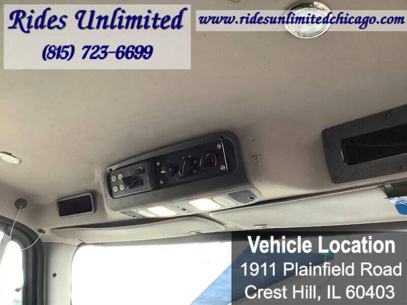 2015 Freightliner M2 106