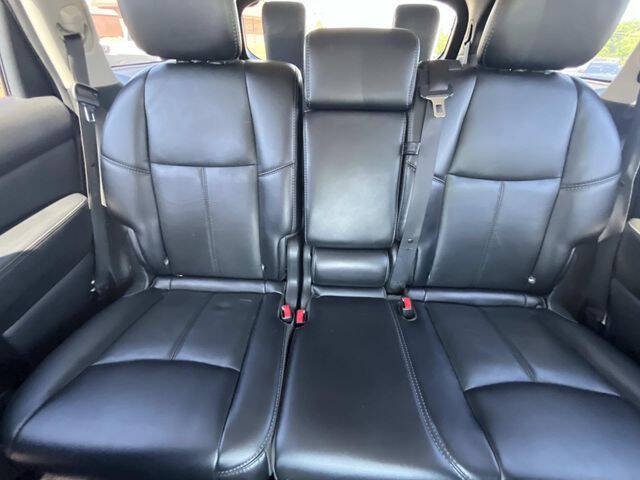 2017 Nissan Pathfinder SL