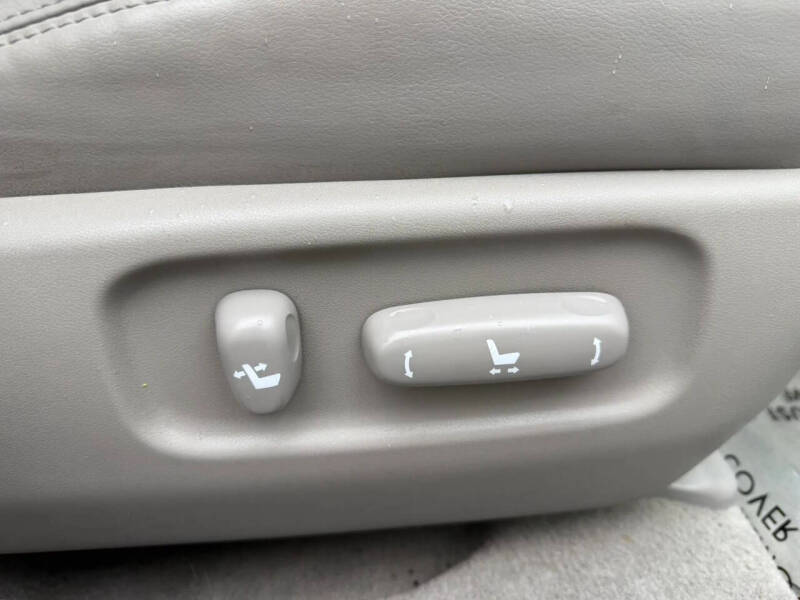 2004 Lexus ES 330