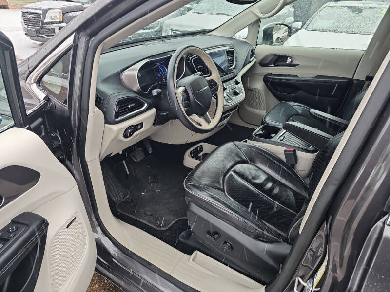 2018 Chrysler Pacifica Hybrid Limited