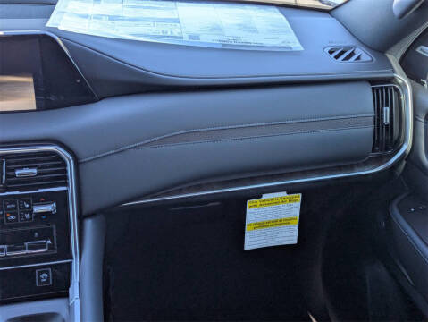 2025 Nissan Armada Platinum