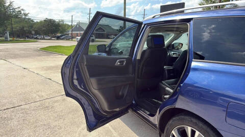 2017 Nissan Pathfinder Platinum