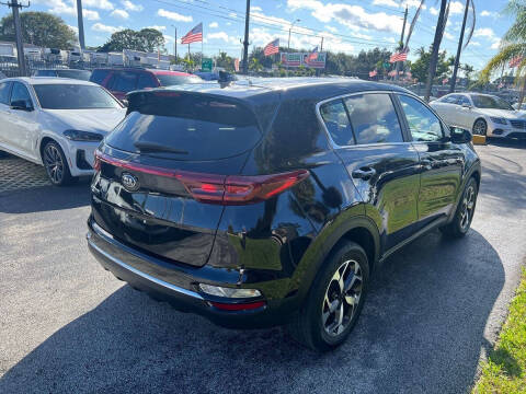 2022 Kia Sportage LX