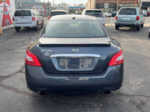 2010 Nissan Maxima