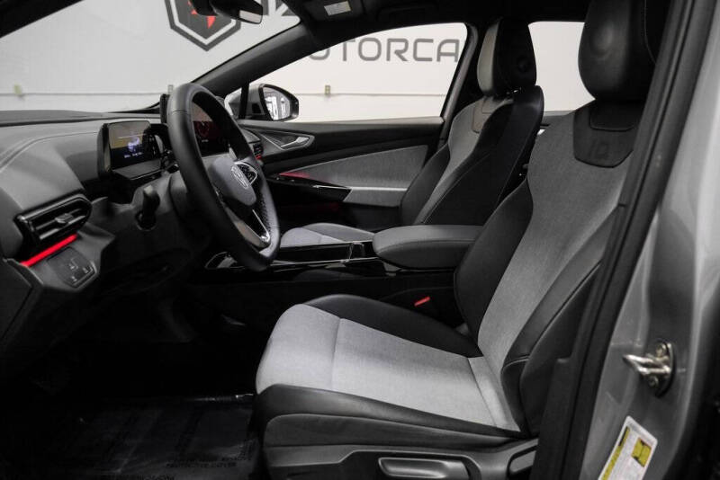 2023 Volkswagen ID.4 Pro