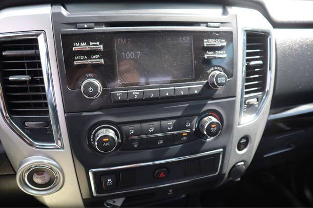 2017 Nissan Titan