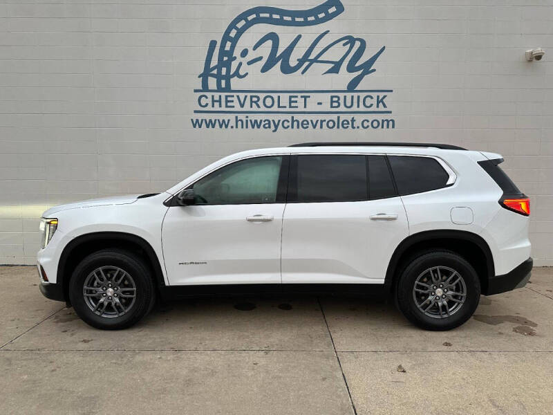 2025 GMC Acadia Elevation