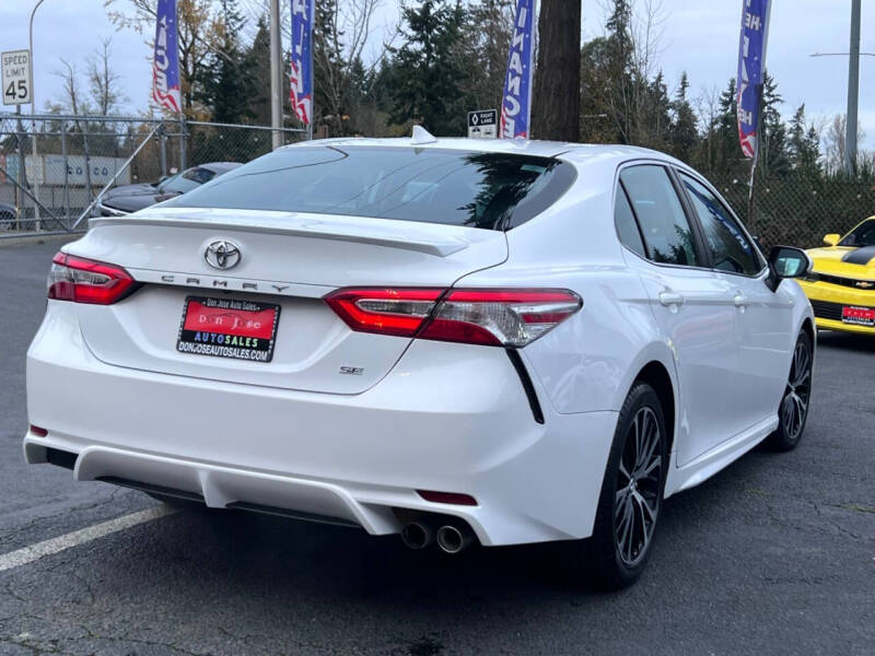 2020 Toyota Camry SE