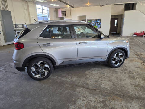 2023 Hyundai Venue SEL