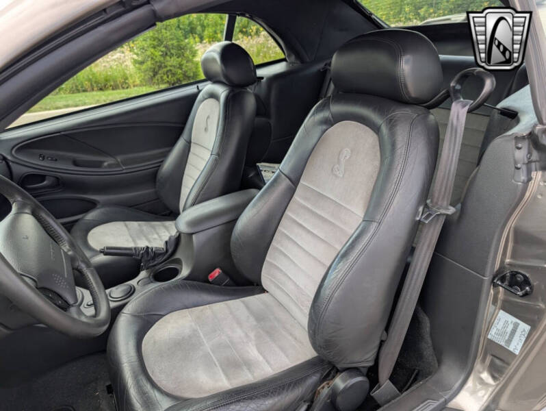 2001 Ford Mustang SVT Cobra