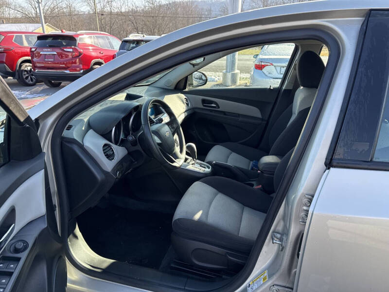 2013 Chevrolet Cruze LS Auto