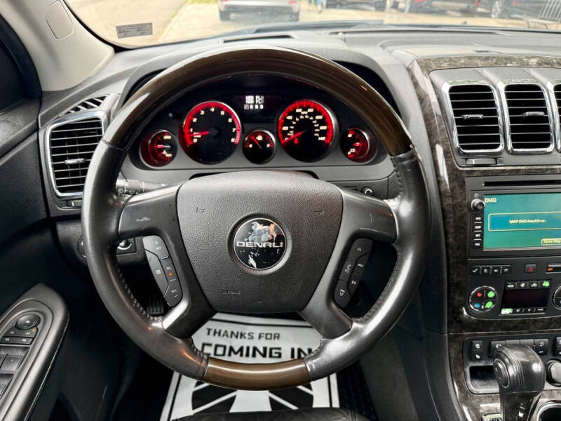 2011 GMC Acadia Denali