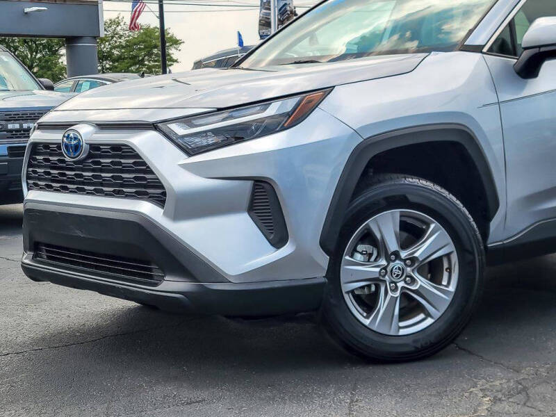 2024 Toyota RAV4 Hybrid LE