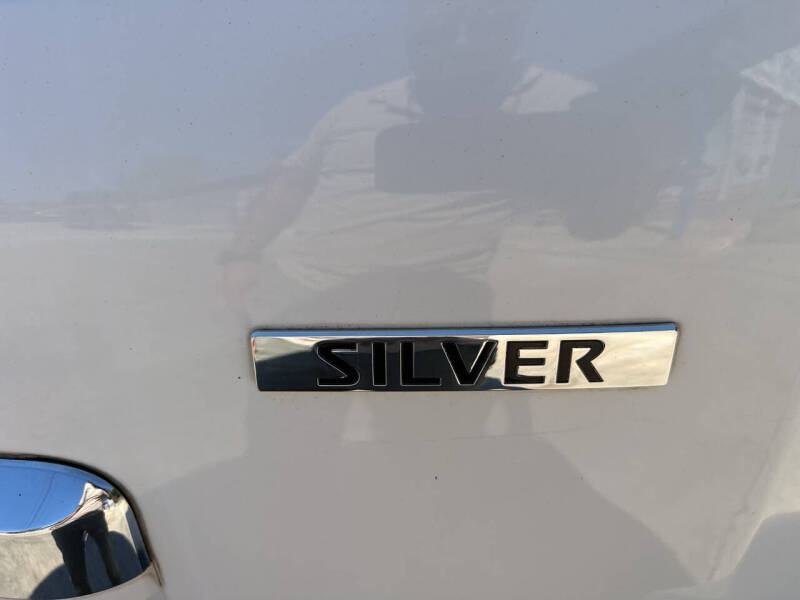 2012 Nissan Pathfinder Silver Edition