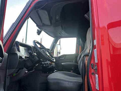 2018 International LT625