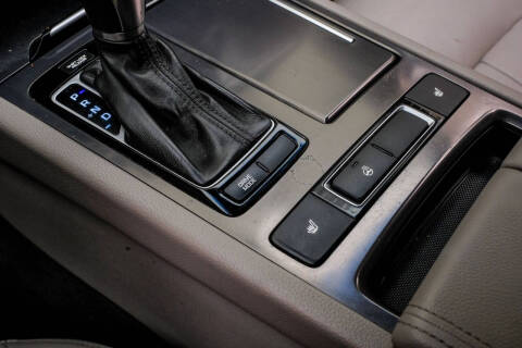 2016 Hyundai Genesis