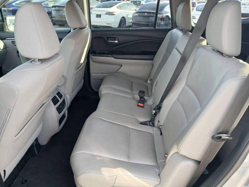 2022 Honda Pilot SE