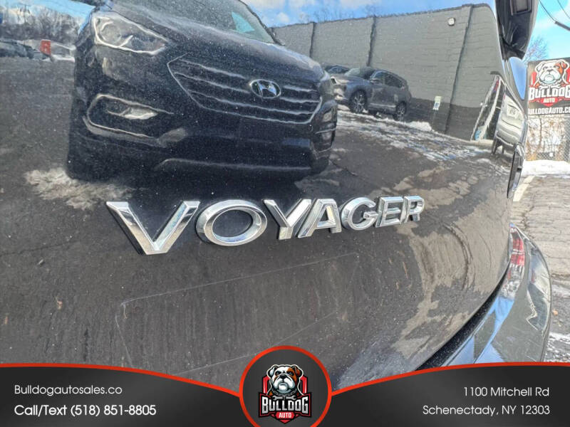 2020 Chrysler Voyager LXi