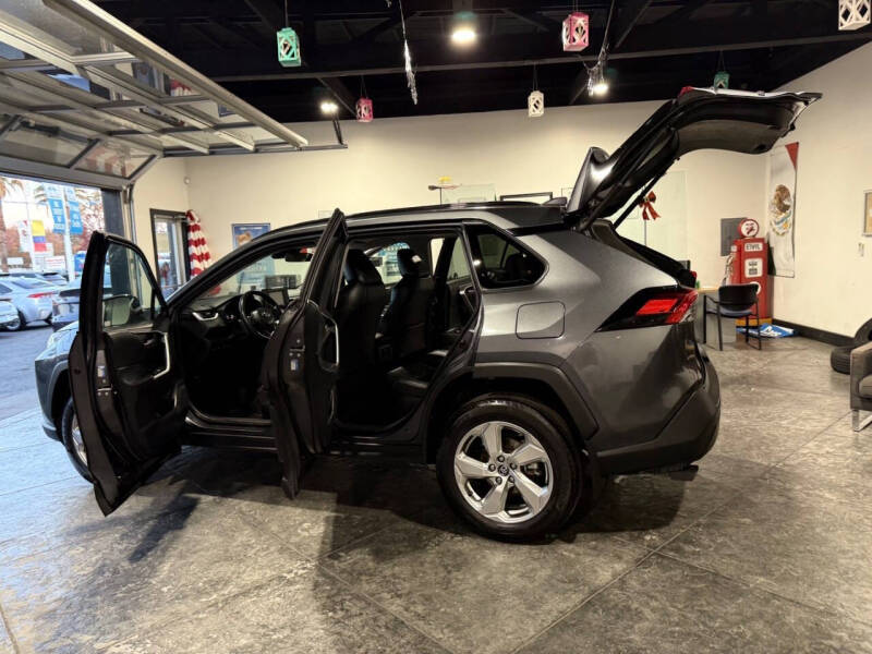 2021 Toyota RAV4 Hybrid XLE Premium