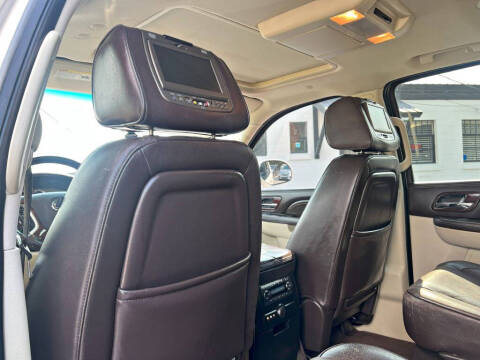 2012 Cadillac Escalade Platinum Edition