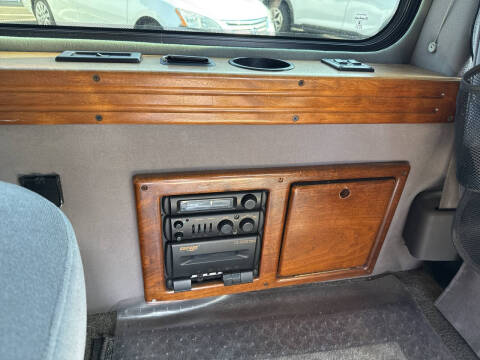 1999 Dodge Ram Van 1500