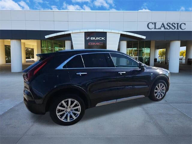 2023 Cadillac XT4 Premium Luxury