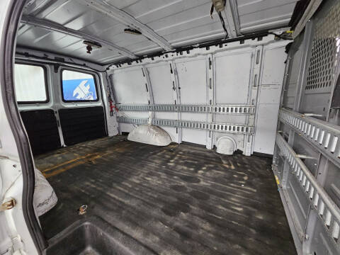 2017 Chevrolet Express 2500