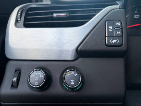 2017 GMC Yukon XL SLT