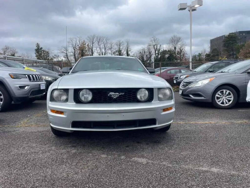 2007 Ford Mustang GT Deluxe