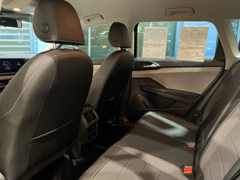 2022 Volkswagen Taos SE 4Motion