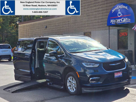 2023 Chrysler Pacifica Touring L