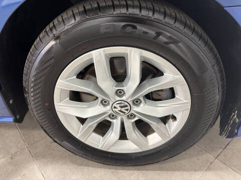 2017 Volkswagen Passat 1.8T S