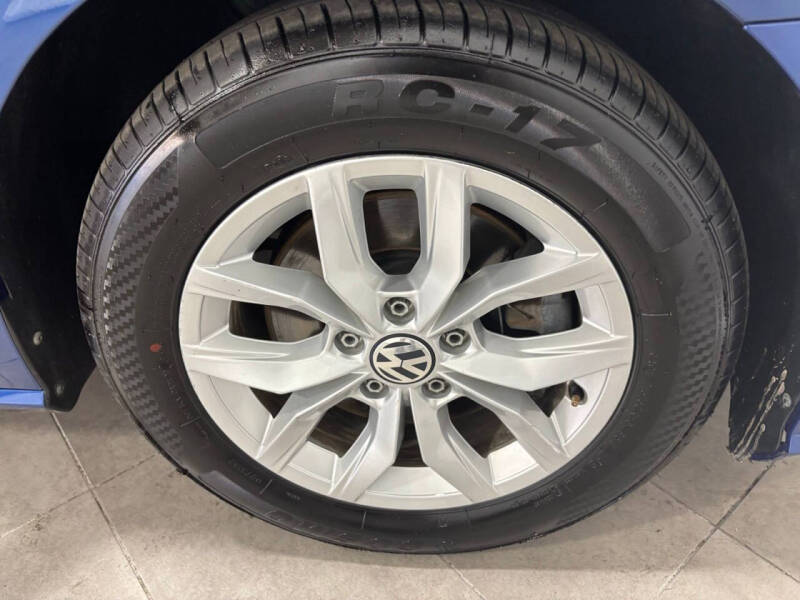 2017 Volkswagen Passat 1.8T S