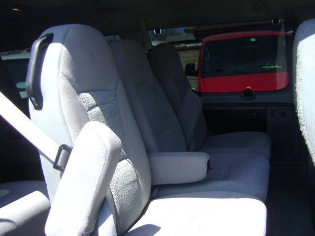 2007 Ford E-Series E-350 SD XLT