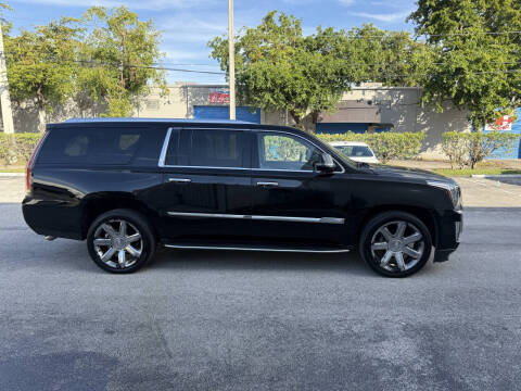 2017 Cadillac Escalade ESV Luxury