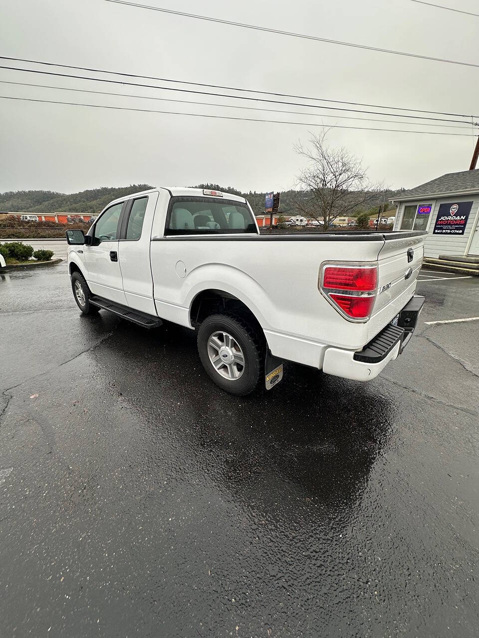 2013 Ford F-150 for sale at Jordan Motors in Roseburg, OR