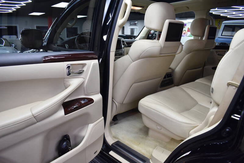 2015 Lexus LX 570