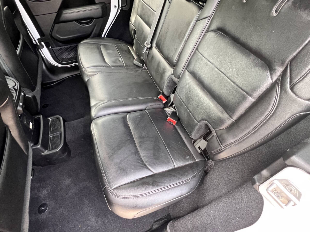 Used Car 2019 Jeep Wrangler Unlimited  Sahara Altitude 4x4 4dr Suv For Sale Under $30,000 In Austin, Texas