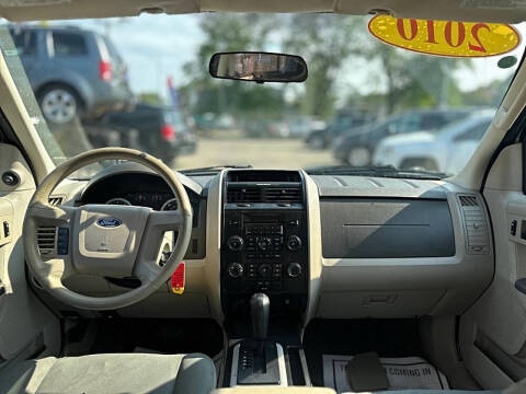 2010 Ford Escape XLS