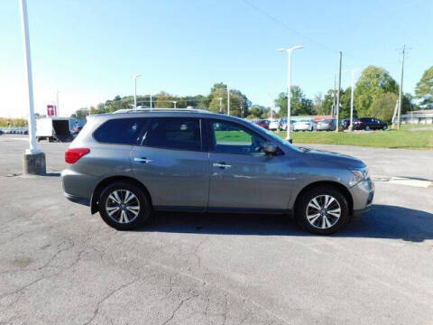 2017 Nissan Pathfinder SV