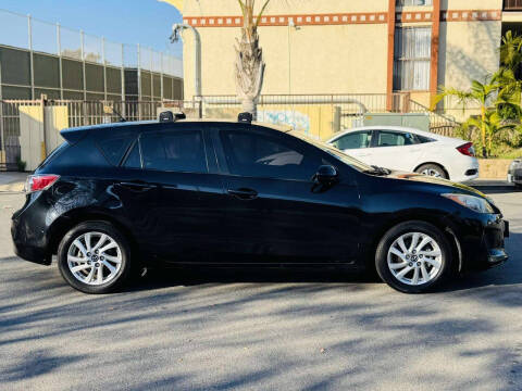 2013 Mazda MAZDA3 i Touring