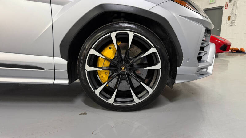 2022 Lamborghini Urus
